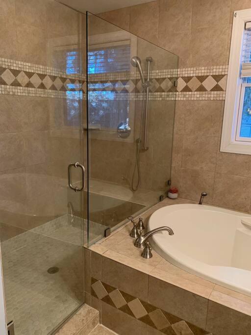 Entire Home! Waterfront And Trail-Backing! Beaufort Luaran gambar